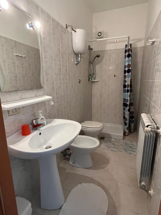 Bed And Breakfast Elisa Sonnino Exterior foto